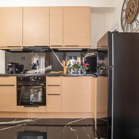 Alkistis Luxury Apartment Atene Esterno foto